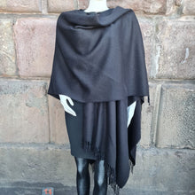 Load image into Gallery viewer, Baby Alpaca Cape (V4)