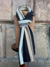 Load image into Gallery viewer, Alpaca Scarf (v13)