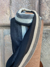 Load image into Gallery viewer, Alpaca Scarf (v13)