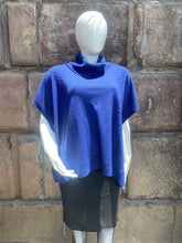 Load image into Gallery viewer, Alpaca Poncho (S1)