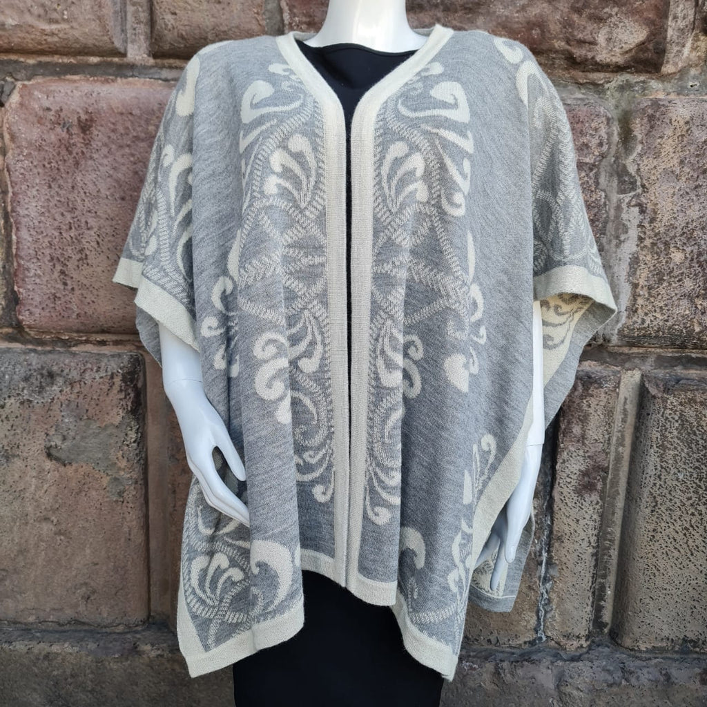 Baby Alpaca Cape (V7)