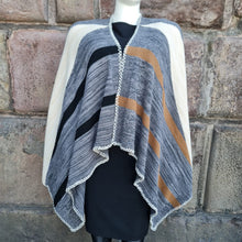 Load image into Gallery viewer, Baby Alpaca Cape (V1)
