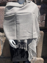 Load image into Gallery viewer, Alpaca Shawl (V19)
