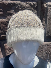 Load image into Gallery viewer, Alpaca Beanie (G6)
