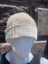 Load image into Gallery viewer, Alpaca Beanie (G7)
