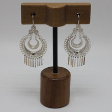 Load image into Gallery viewer, Silver Filigree Earrings 10
